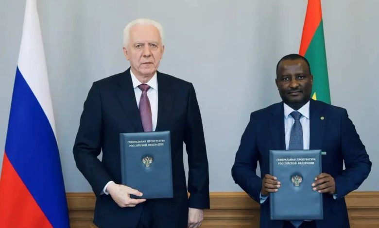 موريتانيا وروسيا يوقعان مذكرة تعاون في المجالات القانونية والعدلية موريتانيا وروسيا يوقعان مذكرة تعاون في المجالات القانونية والعدلية