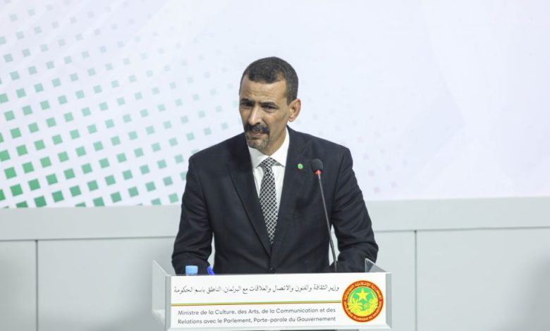 الناطق باسم الحكومة يقرُّ بمشكلات بنيوية في منظومة الكهرباء والـتوزيع