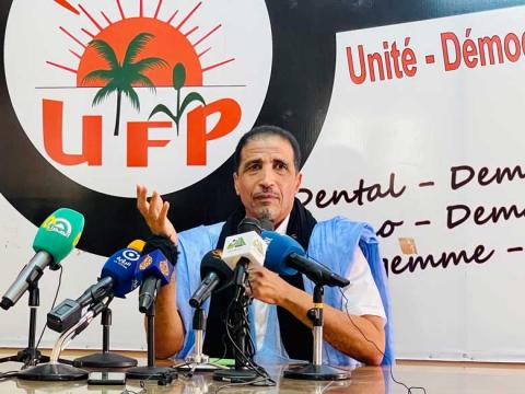 ولد مولود: حملة المأمورية الثالثة تضرب النظام الدستوري وتهدد فرص الحوار الوطني